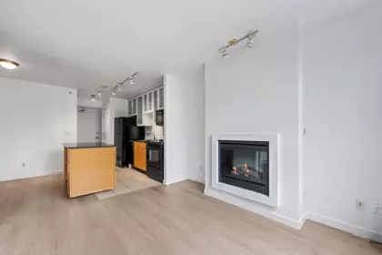 Laundry Room Photo of 509 1225 Richards Street, Vancouver, BC