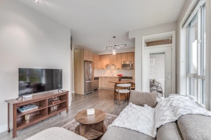 Basement Recreation Room Photo of 406 15388 105 Avenue, Surrey, BC