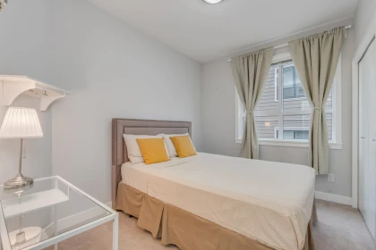 Bedroom 2 Photo of 406 15388 105 Avenue, Surrey, BC
