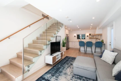 Entry Foyer Photo of 361 W 19th Street, North Vancouver, BC