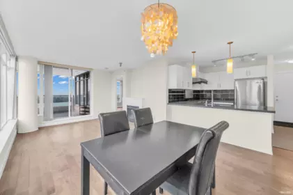 2208 7090 Edmonds Street, Burnaby, BC, Burnaby — Apartment/Condo for sale