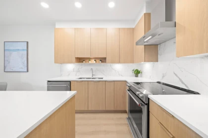 213 7799 17th Street, Burnaby, BC, Burnaby — Apartment/Condo for sale