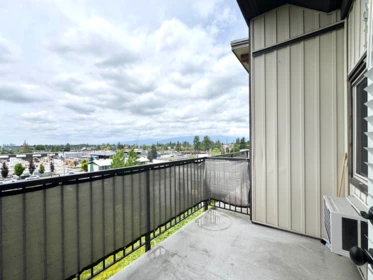 Loft / Bonus Room Photo of 404 11935 Burnett Street, Maple Ridge, BC