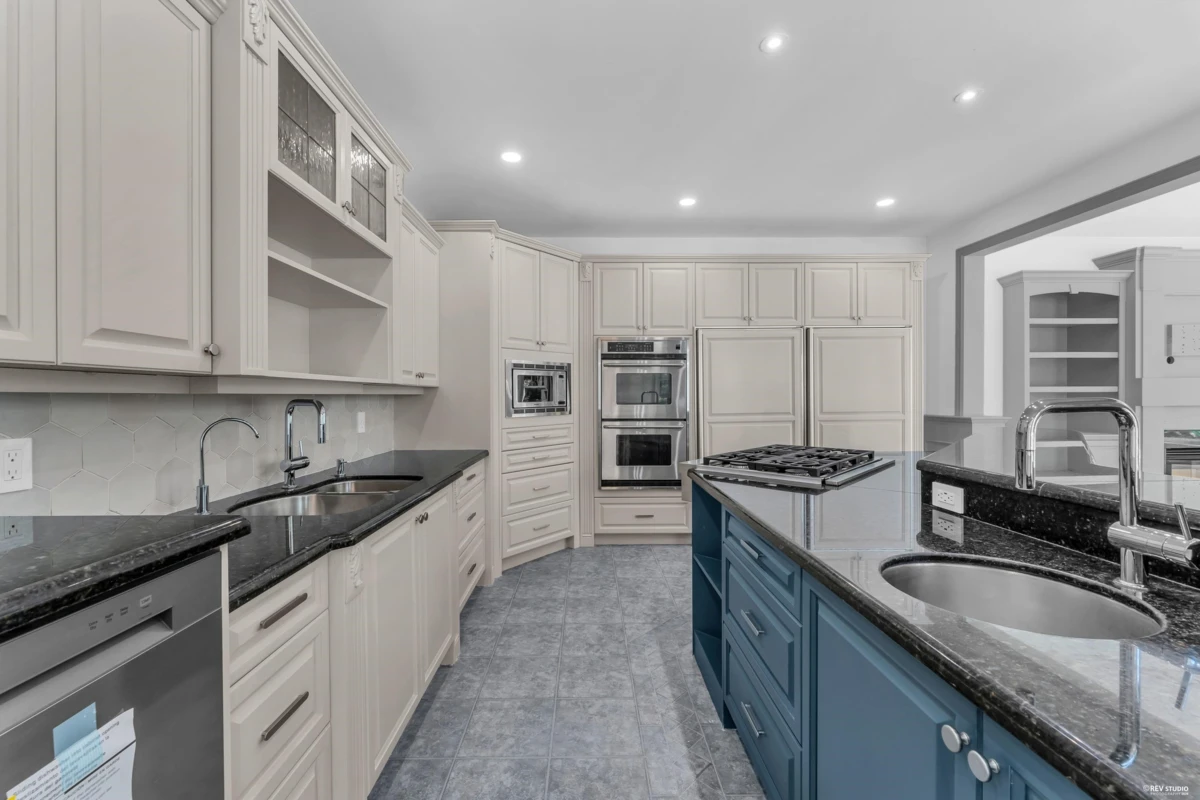 Dining Area Photo of 13688 32 Avenue, Surrey, BC