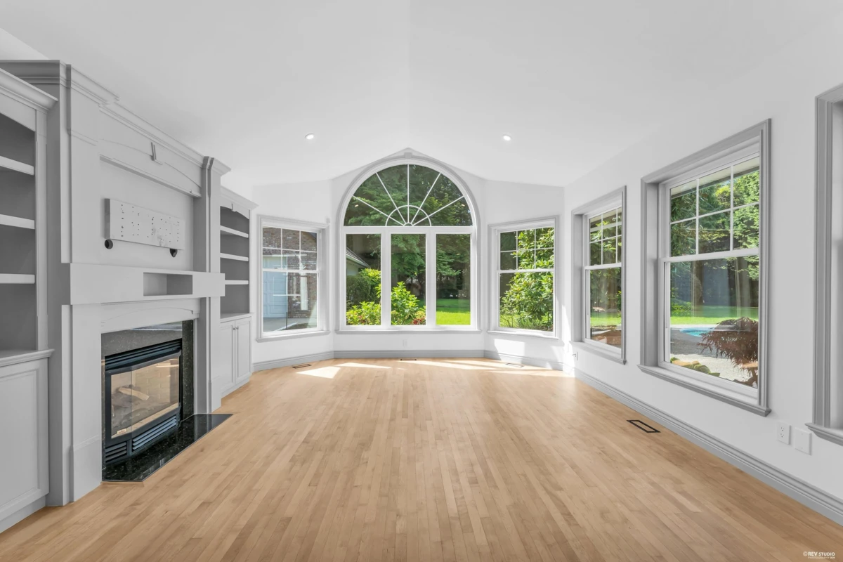 Family Room Photo of 13688 32 Avenue, Surrey, BC