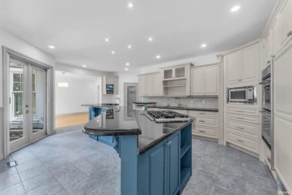 Kitchen Photo of 13688 32 Avenue, Surrey, BC