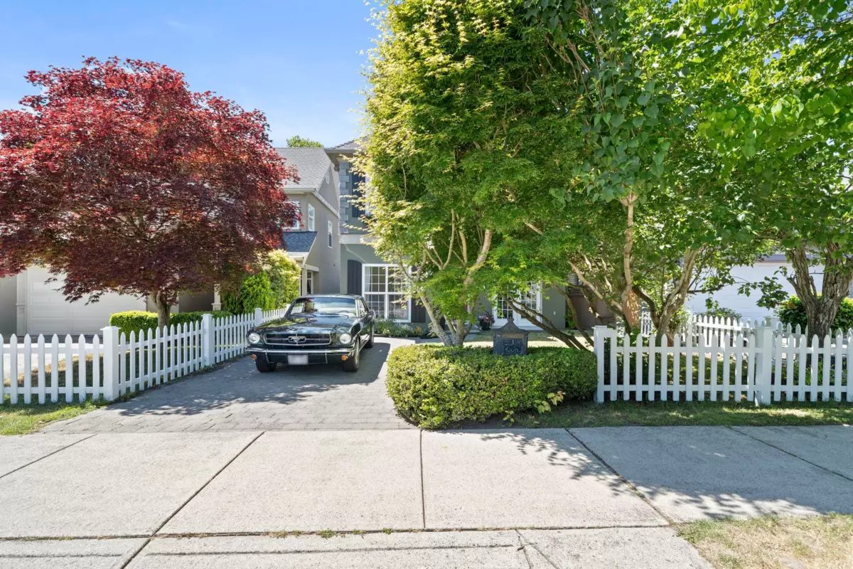 Living Room Photo of 11871 Dunford Road, Richmond, BC