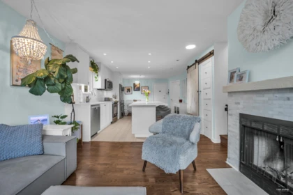 Breakfast Nook Photo of 305 2110 Cornwall Avenue, Vancouver, BC