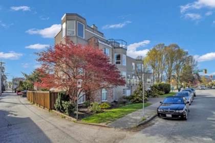 Outdoor Deck Photo of 305 2110 Cornwall Avenue, Vancouver, BC