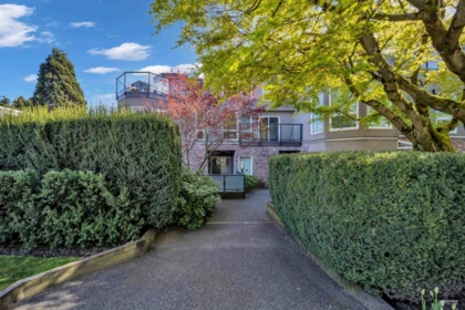 Outdoor Patio Photo of 305 2110 Cornwall Avenue, Vancouver, BC