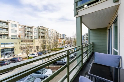 Outdoor Patio Photo of 218 15735 Croydon Drive, Surrey, BC