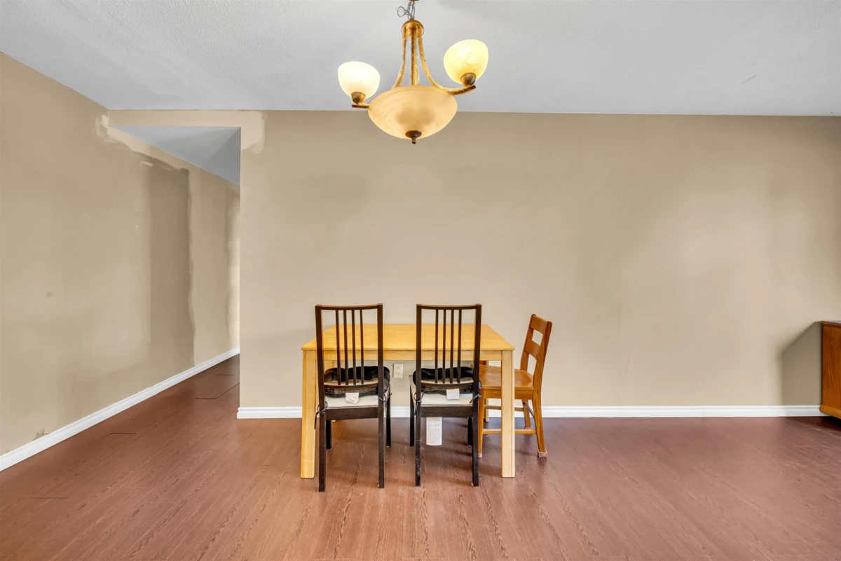 Family Room Photo of 178 8160 Williams Road, Richmond, BC