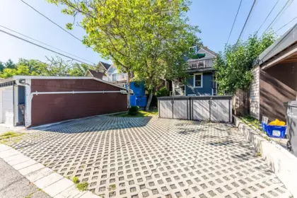 Street View Photo of 136 W 12th Avenue, Vancouver, BC