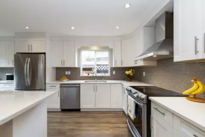 Kitchen Island Photo of 9683 155b Street, Surrey, BC