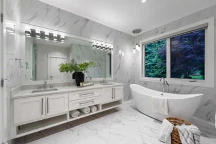 Entry Foyer Photo of 16722 Mcnair Drive, Surrey, BC
