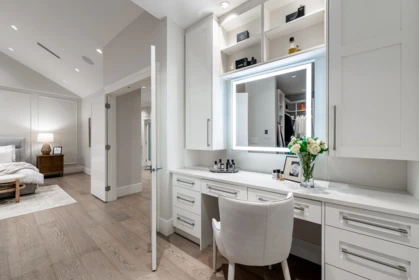 Mudroom Photo of 16722 Mcnair Drive, Surrey, BC