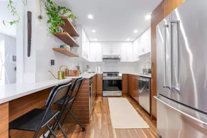 Kitchen Photo of 505 1006 Beach Avenue, Vancouver, BC