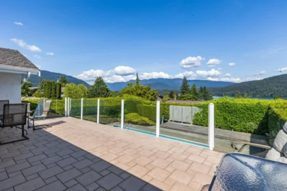 Basement Recreation Room Photo of 474 Fairway Drive, North Vancouver, BC