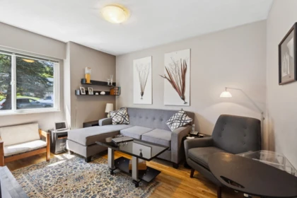 Primary Bedroom Photo of 474 Fairway Drive, North Vancouver, BC
