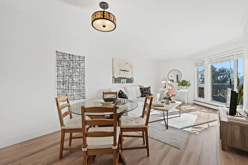 Living Room Photo of 207 235 W 4th Street, North Vancouver, BC