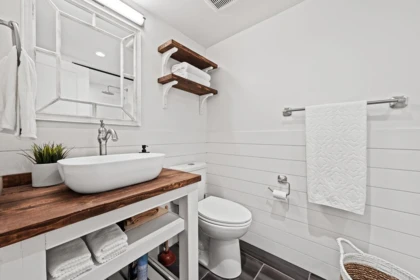 Primary Bedroom Photo of 207 235 W 4th Street, North Vancouver, BC