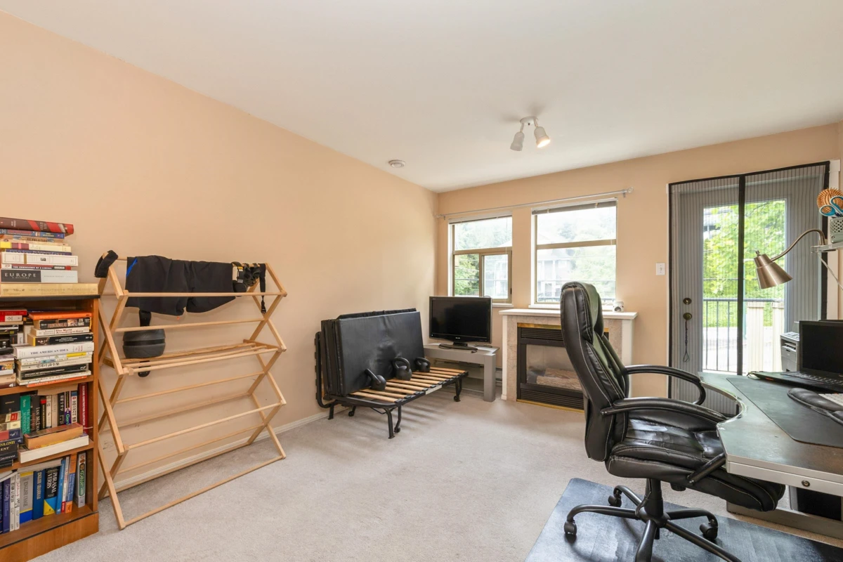 Family Room Photo of 414 1591 Booth Avenue, Coquitlam, BC