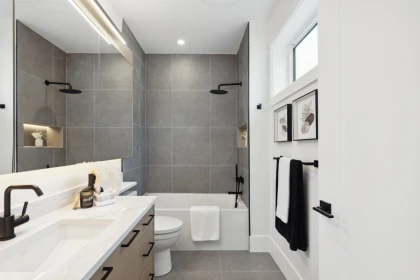 Laundry Room Photo of 1 2244 E 11th Avenue, Vancouver, BC