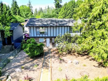 Breakfast Nook Photo of 3759 Coast Meridian Road, Port Coquitlam, BC