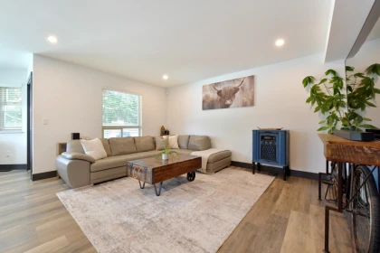 Breakfast Nook Photo of 6289 187 Street, Surrey, BC
