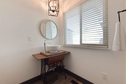 Guest Bathroom Photo of 6289 187 Street, Surrey, BC