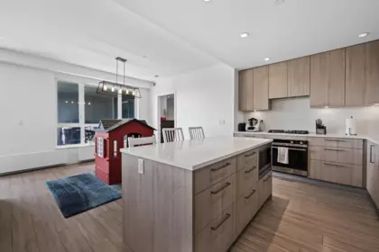 Breakfast Nook Photo of 306 707 E 3rd Street, North Vancouver, BC