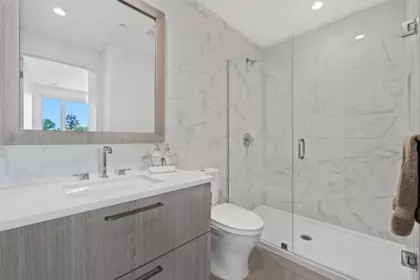 Hallway Photo of 306 707 E 3rd Street, North Vancouver, BC