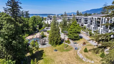 Hot Tub / Spa Photo of 306 707 E 3rd Street, North Vancouver, BC