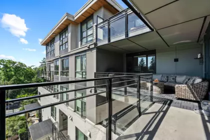 Outdoor Patio Photo of 306 707 E 3rd Street, North Vancouver, BC