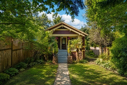 Front Yard Photo of 2497 Wall Street, Vancouver, BC