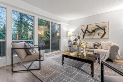 Breakfast Nook Photo of 8218 Forest Grove Drive, Burnaby, BC