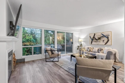 Kitchen Photo of 8218 Forest Grove Drive, Burnaby, BC