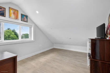 Hallway Photo of 6749 Knight Street, Vancouver, BC