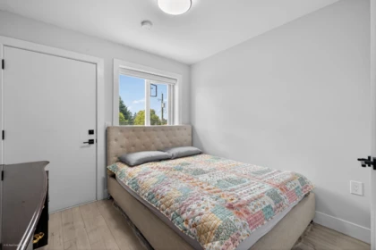 Powder Room Photo of 6749 Knight Street, Vancouver, BC