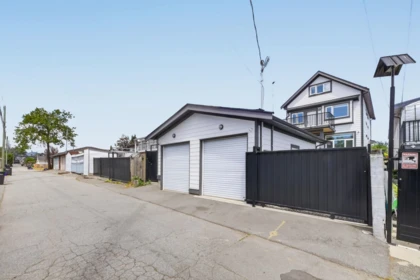 Swimming Pool Photo of 6749 Knight Street, Vancouver, BC