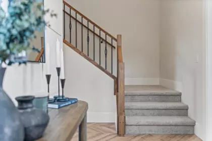Hallway Photo of 5783 Carter Road, Chilliwack, BC