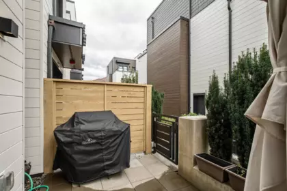 Garden / Landscaping Photo of 202 606 Foster Avenue, Coquitlam, BC