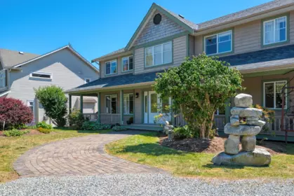 Front Yard Photo of 1223 Sunnyside Road, Gibsons, BC