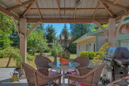 Hot Tub / Spa Photo of 1223 Sunnyside Road, Gibsons, BC