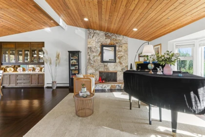 Breakfast Nook Photo of 5243 Upland Drive, Delta, BC