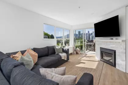 103 933 W 8th Avenue, Vancouver, BC, Vancouver — Townhouse for sale