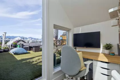 Outdoor Deck Photo of 103 933 W 8th Avenue, Vancouver, BC