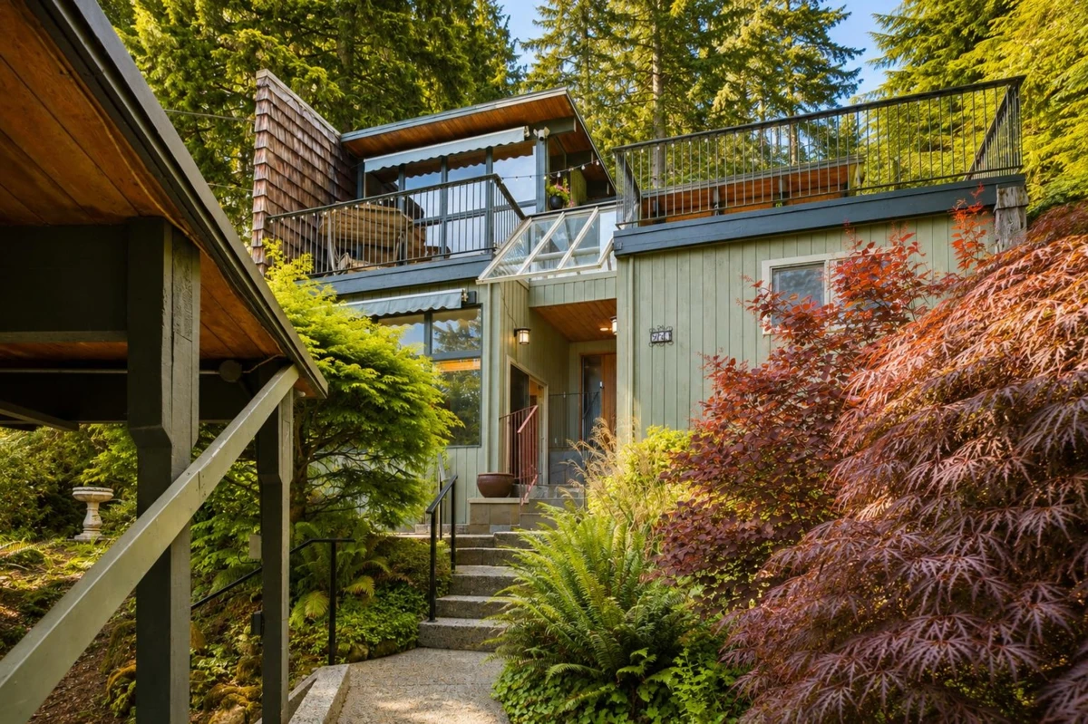 Exterior Rear Photo of 550 Ventura Crescent, North Vancouver, BC