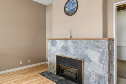 Kitchen Photo of 550 Ventura Crescent, North Vancouver, BC