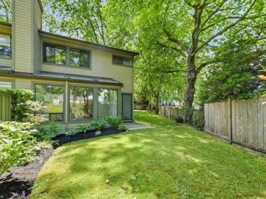 Swimming Pool Photo of 5837 Mayview Circle, Burnaby, BC